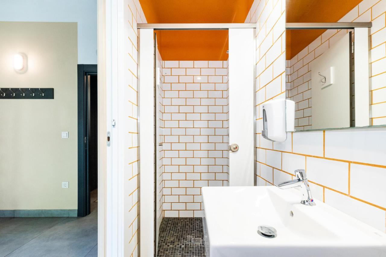 Family Room Private Bathroom